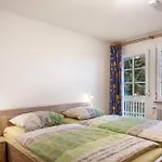Schornhof Apartment